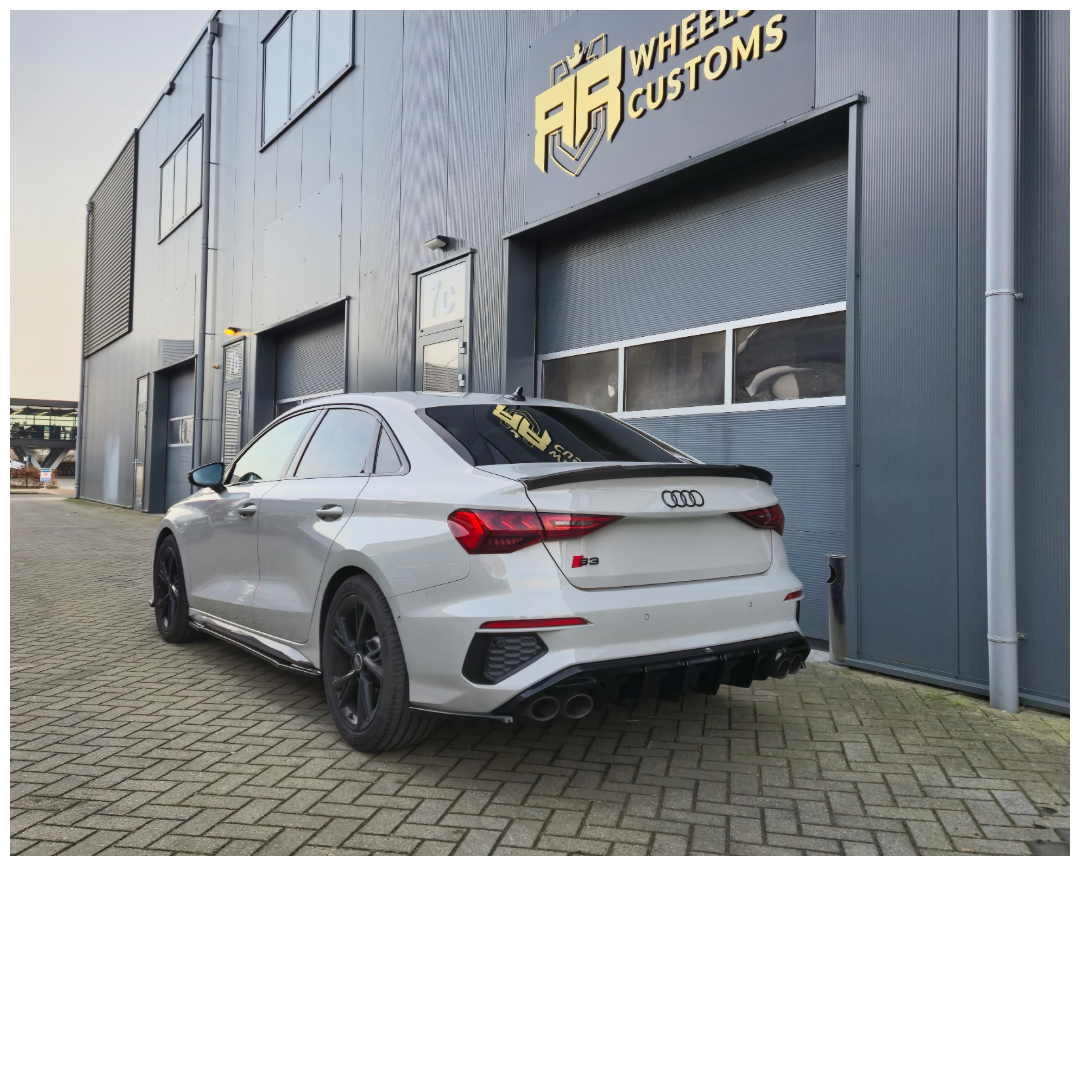 Wij hebben deze prachtige Audi S3 8Y voorzien van nieuwe Maxton Design onderdelen + Rieger side skirts!â 