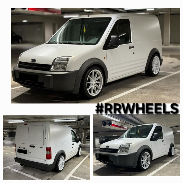 Ford Transit Connect voorzien van nieuwe 18 inch Japan Racing velgen type SL02 in full white inclusief Vredestein banden in 225 40 18.