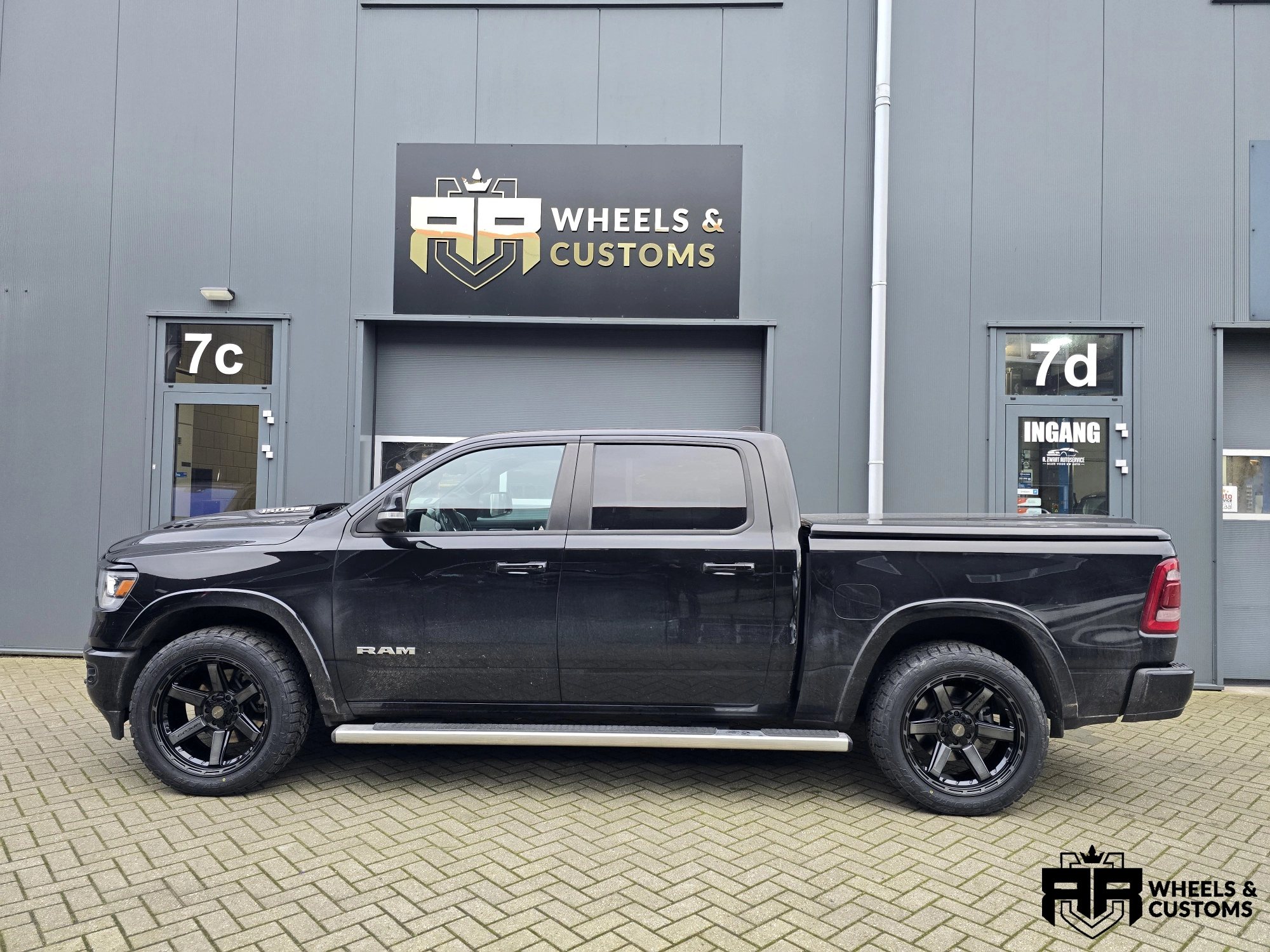 Dodge Ram 1500 - voorzien van  22