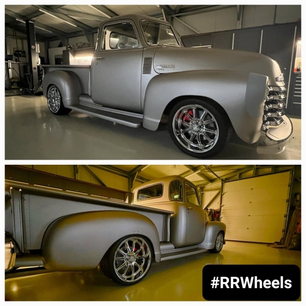 Deze Chevrolet 3100 uit 1949 hebben wij voorzien van een fantastische velgen! Wij hebben US MAG Wheels type Rambler gemonteerd in Full Chrome 18 inch 8J ET1 voor en 20 inch 9.5J ET1 achter! Dit inclus